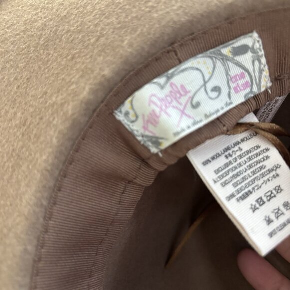 Free People 100% Wool Hat One Size Fedora Boho Festival Western Neutrals Minimal - Picture 8 of 11